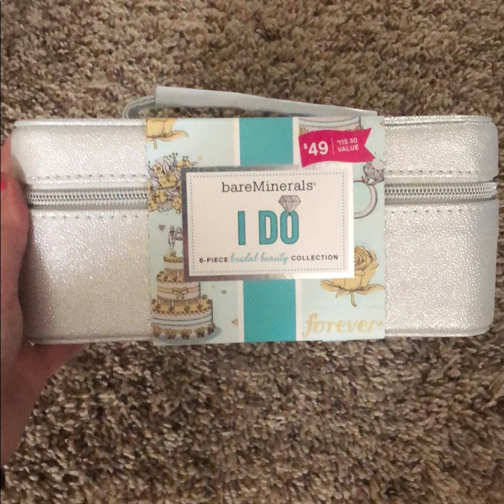 NWT bareMinerals “Here Comes The Bride” Makeup Kit